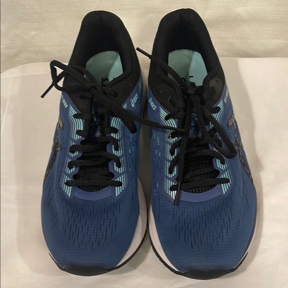 Asics Blue and Black Athletic Shoes with Breathable Mesh - Picture 4 of 11